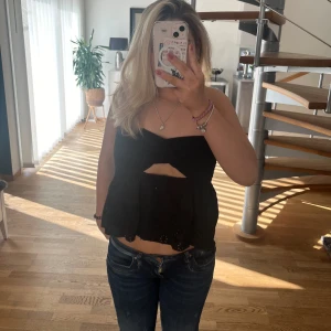 Zara topp - Jättesöt zara topp perfekt till sommaren! Endast använd fåtal gånger. 