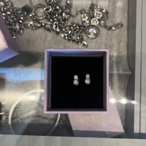 Örhängen  - Säljer dessa då jag inte använder dem längre🥰