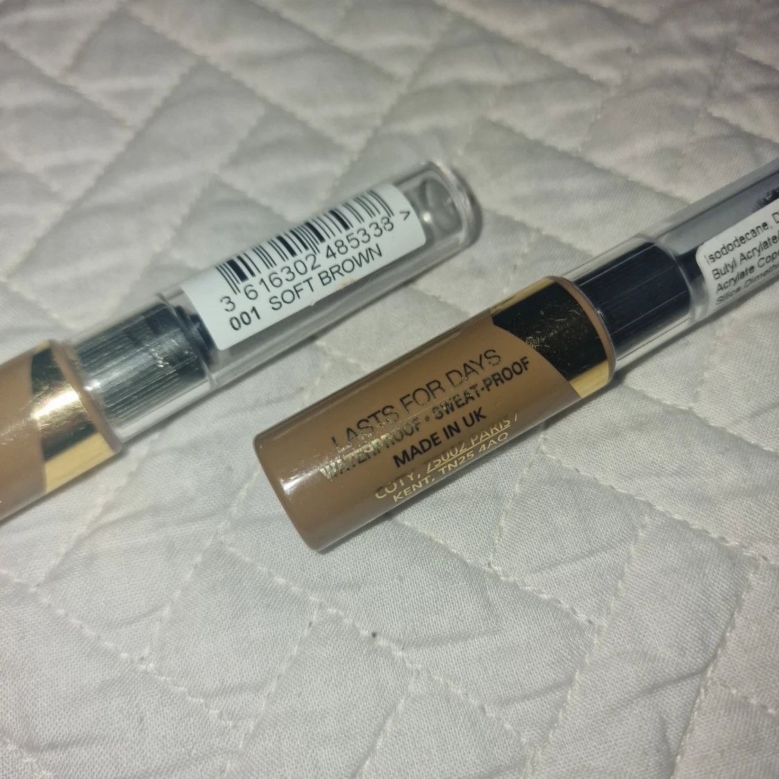 Ögonbryns färg - 1