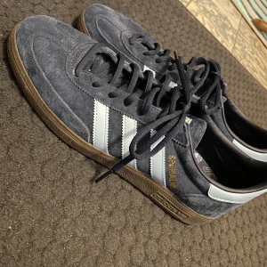 Navy adidas spezial - Worn one time. Size 42 