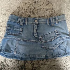 Jeanskjol - Jättecool jeans kjol!!