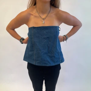 Jeans bandou topp - Denim topp, med snörning i ryggen ⭐️  