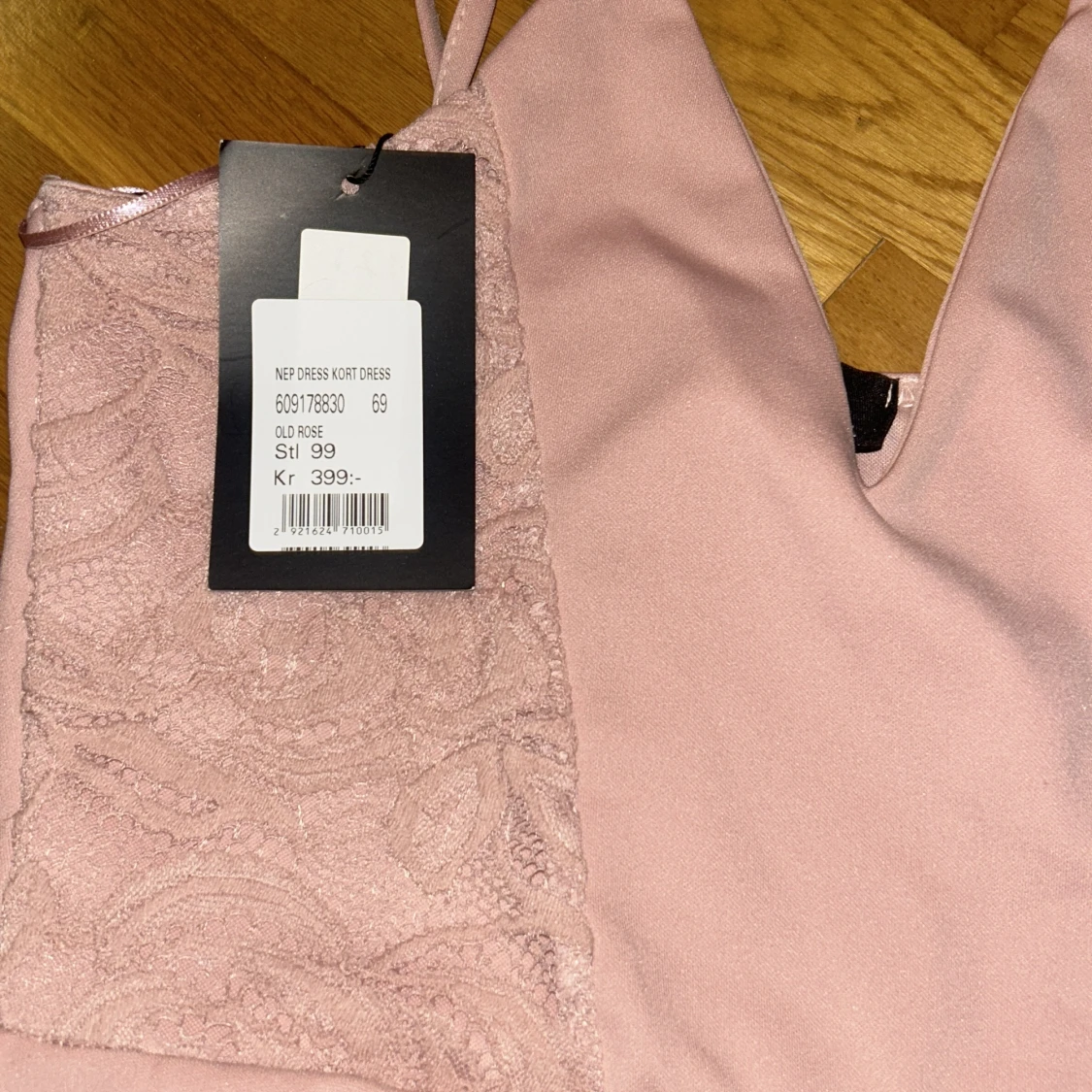 Rosa klänning  - 90