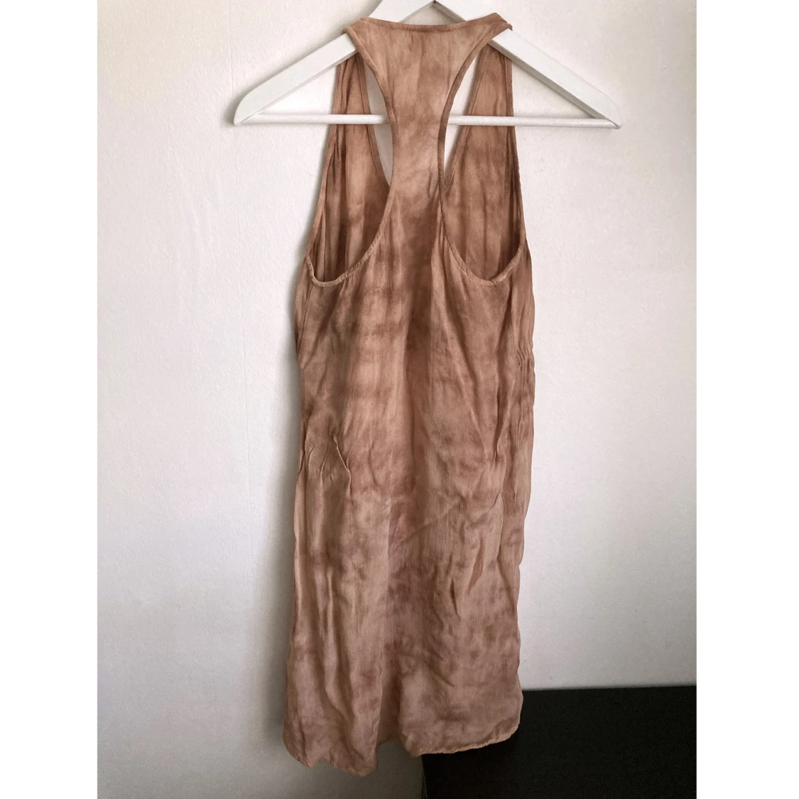 Beige batik klänning, 36/38 S, tunika, tie-dye, bohemisk, boho, brun, chiffong - 90