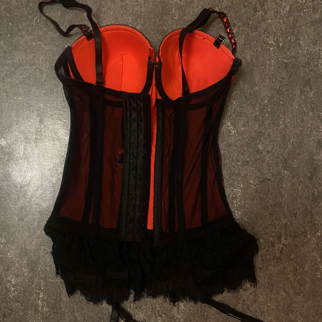 Korsett  - 90
