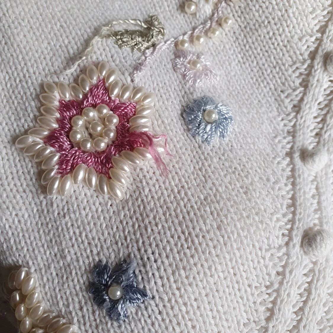 Vintage tröja med brodyr och pärlor - 92
