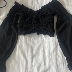 Off shoulder blus - Storlek S Mycket fint skick!