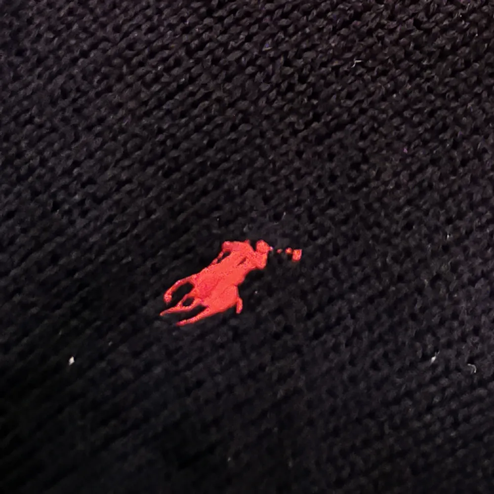 Nyskick stickad tröja från Polo Ralph Lauren i storlek S.. Tröjor & Koftor.