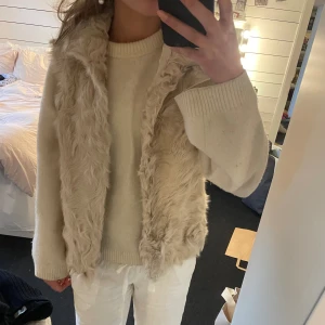 Pälsväst - Jätte fin pälsväst!😊