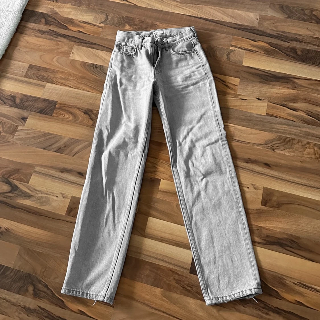 Lågmidjade gråjeans - 90