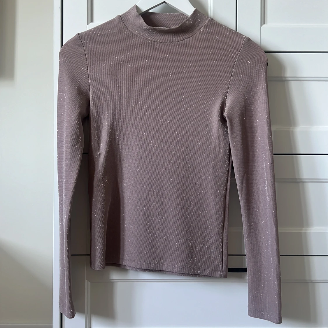 Glittrig tröja  - 90