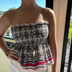 Zara bandeu - Aldrig använd så fin och somrig 