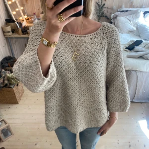 Tröja - SUPER snygg verkligen!! Trekvartsärmad ❣️❣️