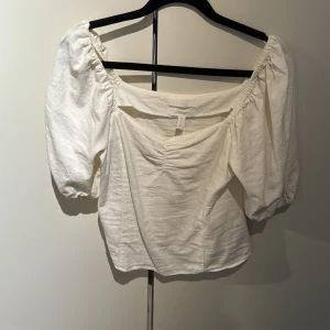 Hm Top - Hm puffärm top Bra skick Storlek 36