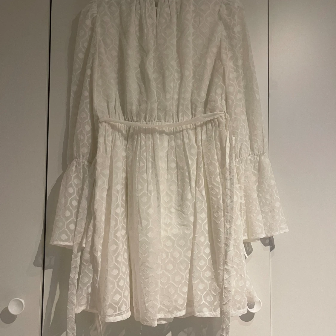 Vit sommarklänning - 91