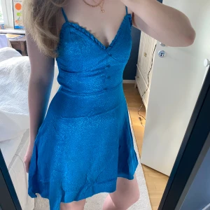 Zara klänning  - Jättesommrig och söt! 💙 storlek S