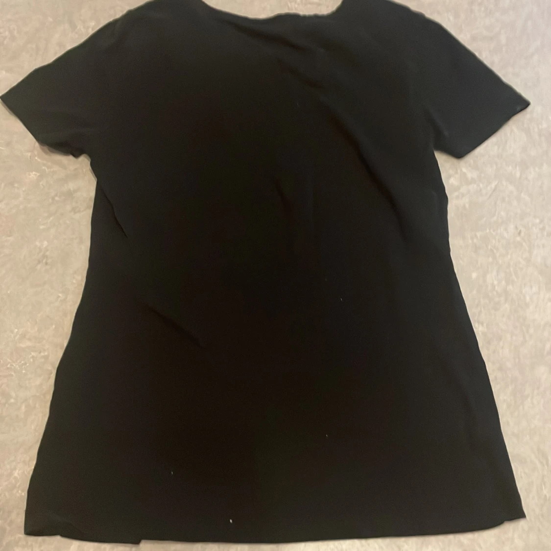 Helt vanlig svart tröja  - 90
