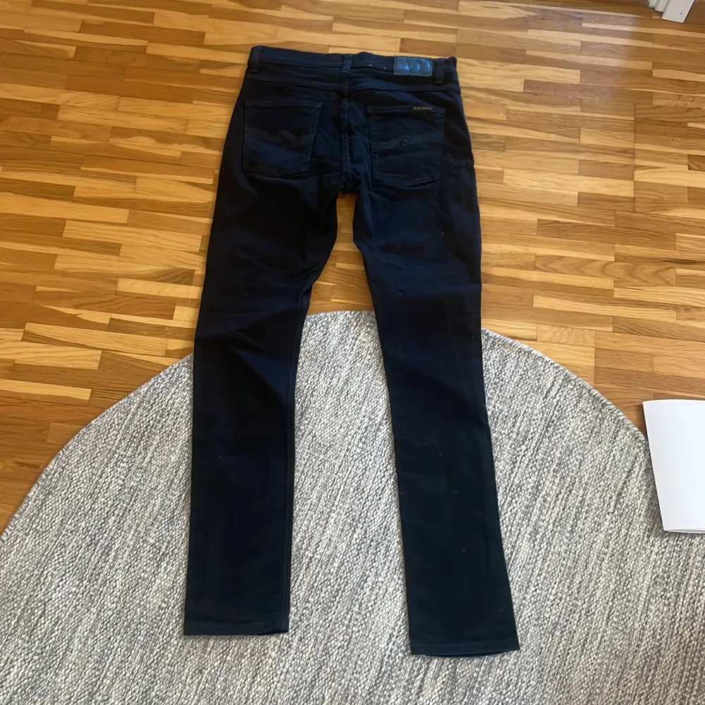 Tja, säljer nu dessa Nudie jeans i modellen ”Lean Dean”. Jeansen är i bra skick utan defekter! Kom pm vid frågor eller intresse! Pris kan diskuteras vid snabbt köp!. Jeans & Byxor.