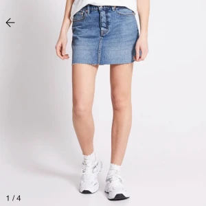 Jeans kjol - Fin jeans kjol i blått från lager, säljer då den är för liten💗