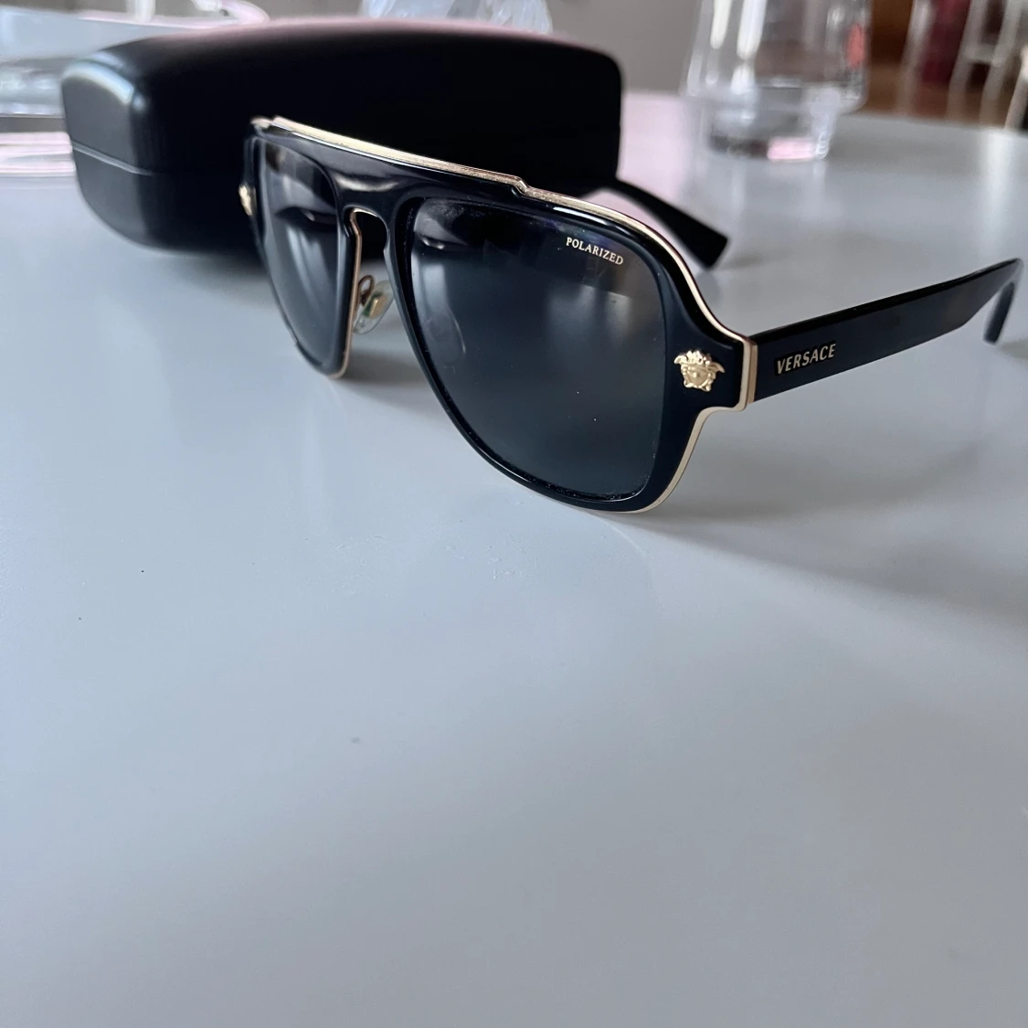 Versace solglasögon - 90