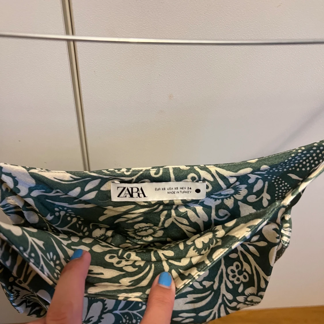 Grön midiklänning i siden - 93