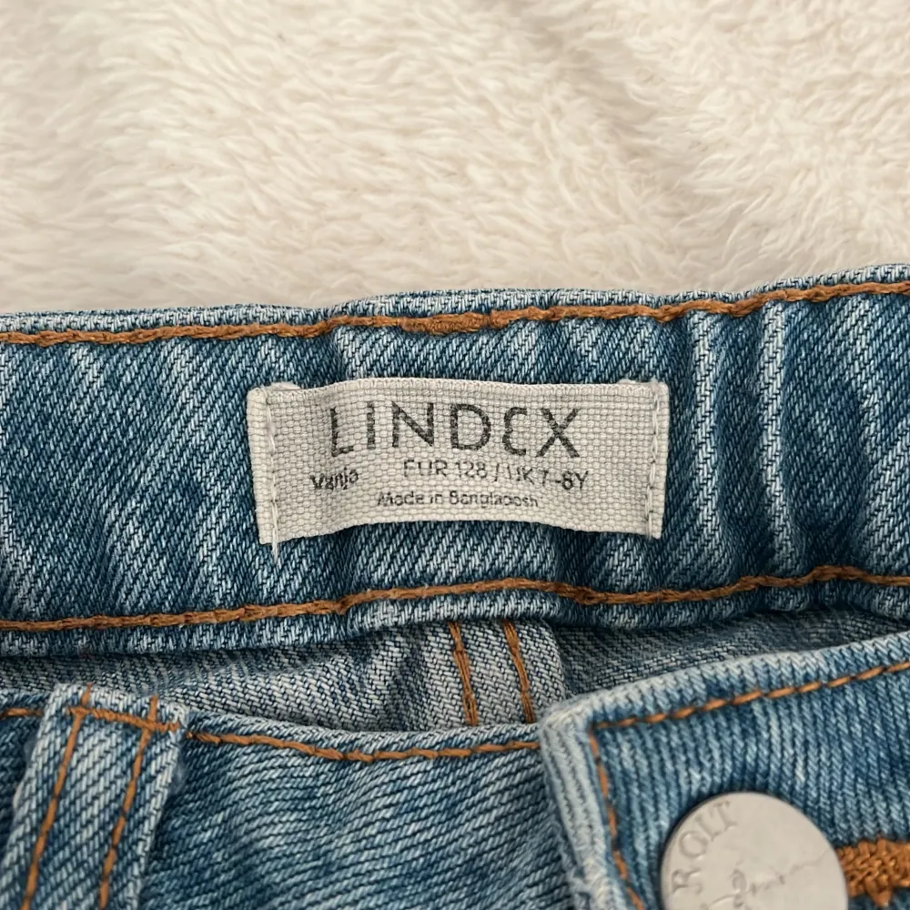 Från Lindex . Jeans & Byxor.