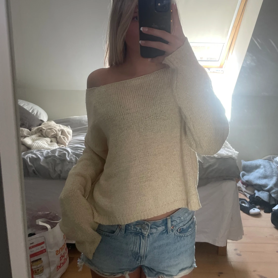 Beige stickad tröja