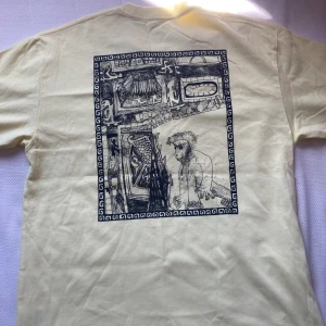 Stussy, Thrasher, polar skate, Nike Sb. - Säljer mina t-shirts enskilda men kan tänka mig gå lägre i pris om man köper flera. Alla t-shirts finns på min plick sida.