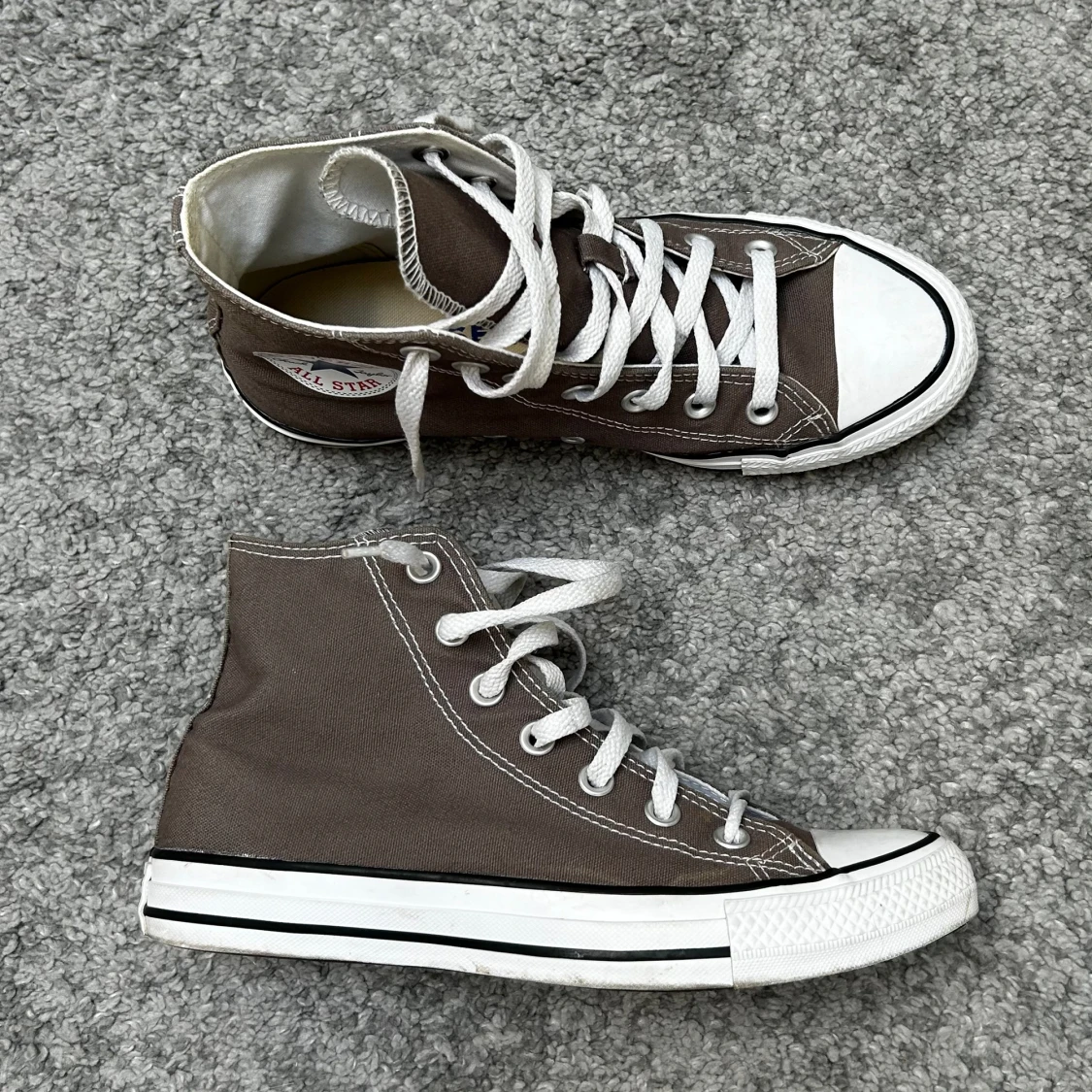 Grå/bruna converse! - 92