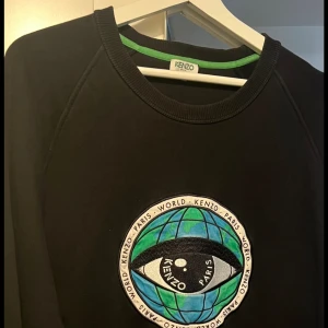 Collegetröja Kenzo - Använd men i bra skick!