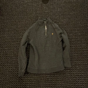 Farah half zip  - Skick 8/10 