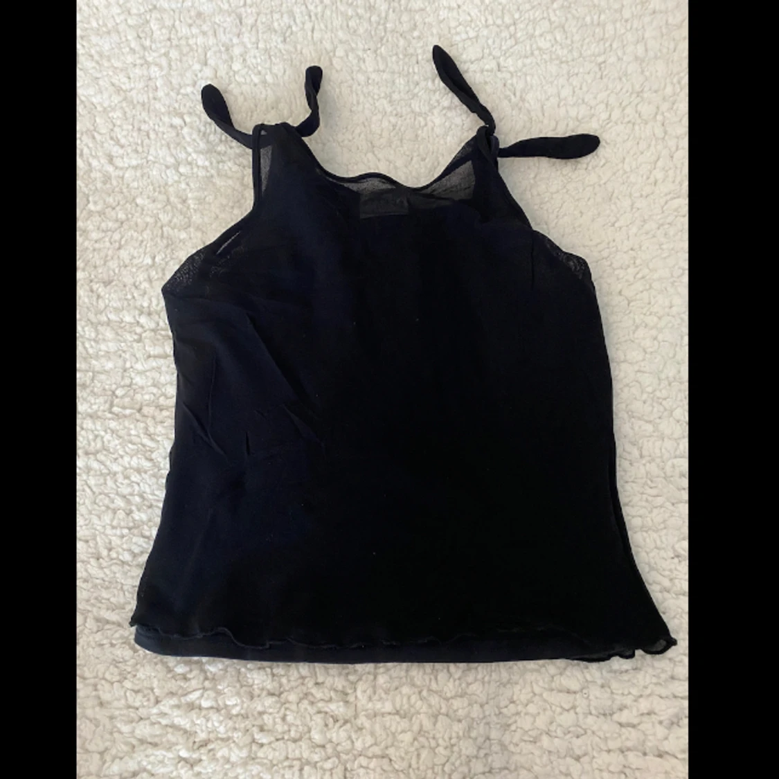 Söt svart topp med paljetter! - 90