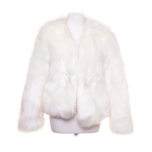 Pälsjacka  - Skitsnygg & varm pälsjacka 