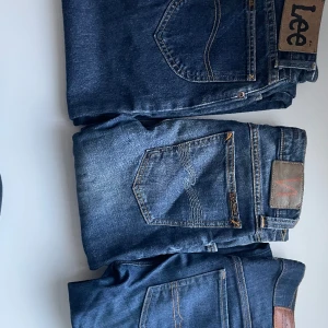 Populära byxor i olika modeller - Säljer använd soca oanvändas byxer i storleken xs-s. Super fina och knappt använda. Diskuterar gärna priset och är Öppen för flera erbjudandena 