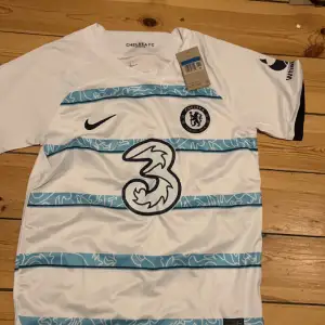 Chelsea tröja helt ny 