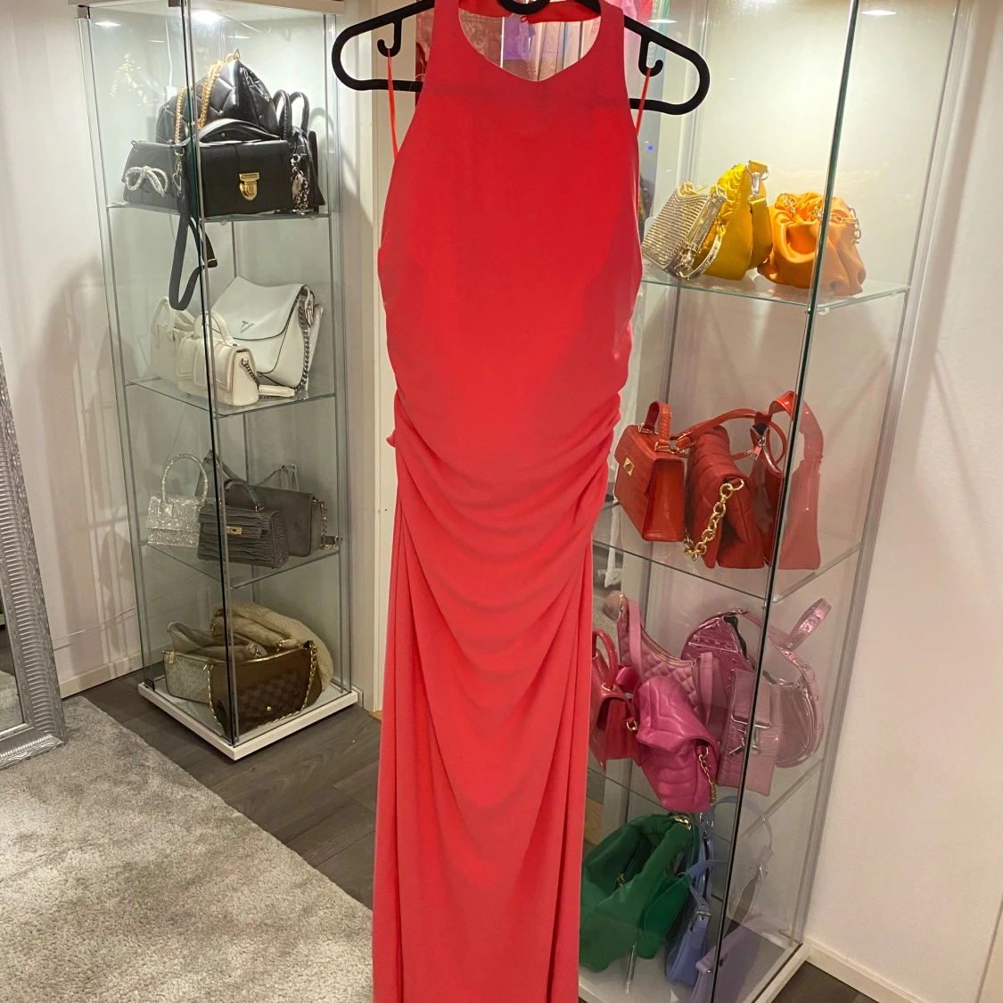 Rosa klänning (prislapp)