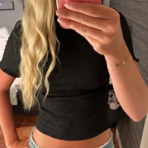 Smock top - Köpte denna i danmark för ett tag sen och har bara använts några gånger så är i bra skick, den är i storlek xs tycker den är sann i storlek💗💗