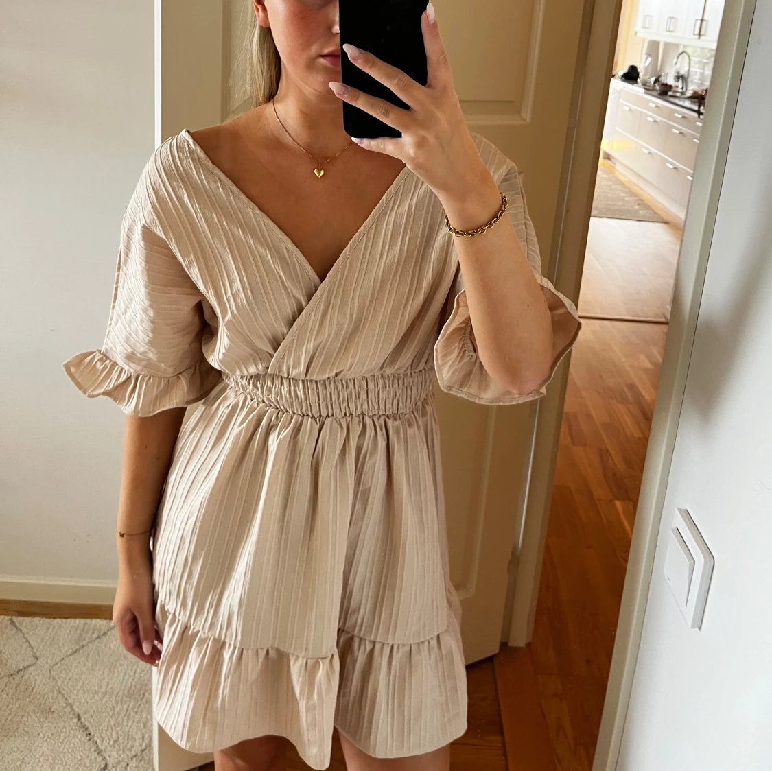 Beige klänning - 90