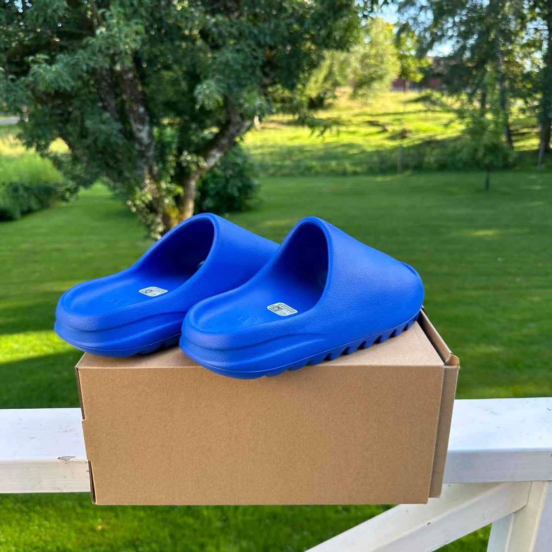 Yeezy Slide Azure Blue - 90