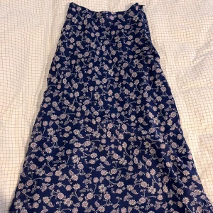 Mango printed skirt  - Only worn once.