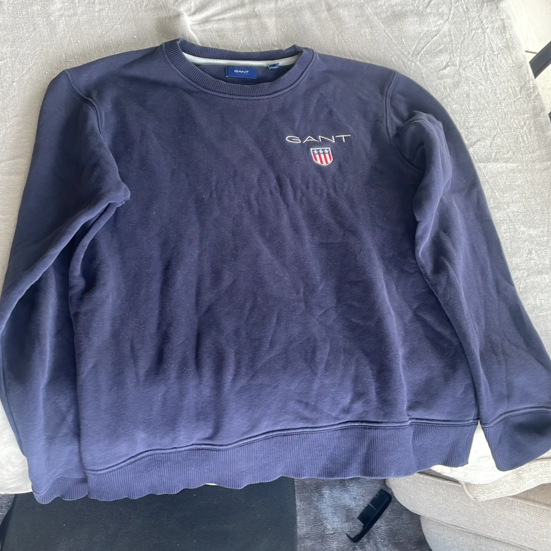 Blå college t-shirt