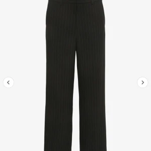 Buisness bukser - Kun brugt 1-2 gange, så fejler intet. 