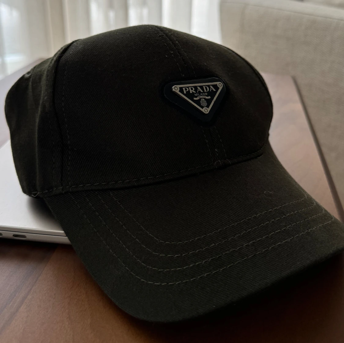 Prada keps - 90