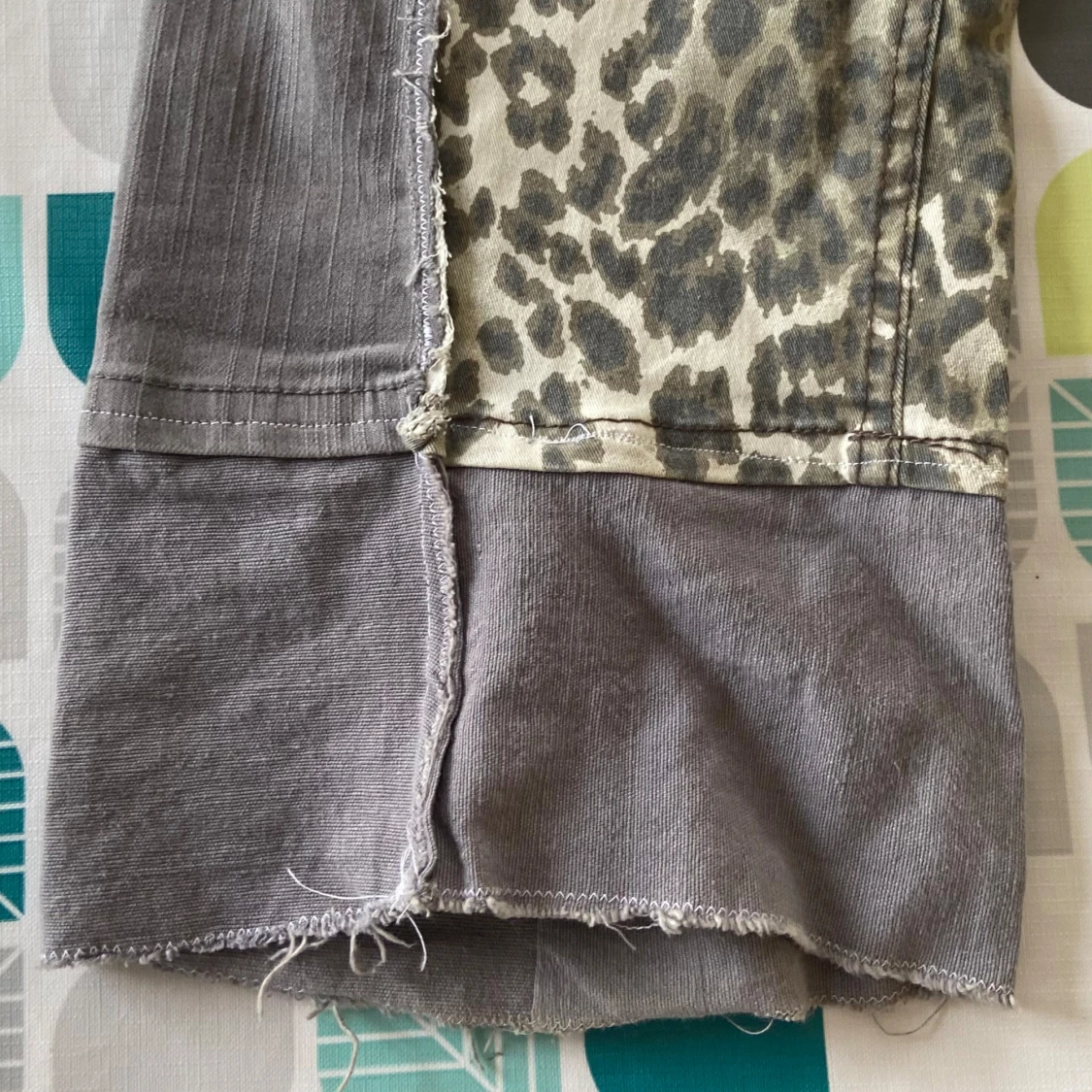 Lågmidjade leopard jeans - 90