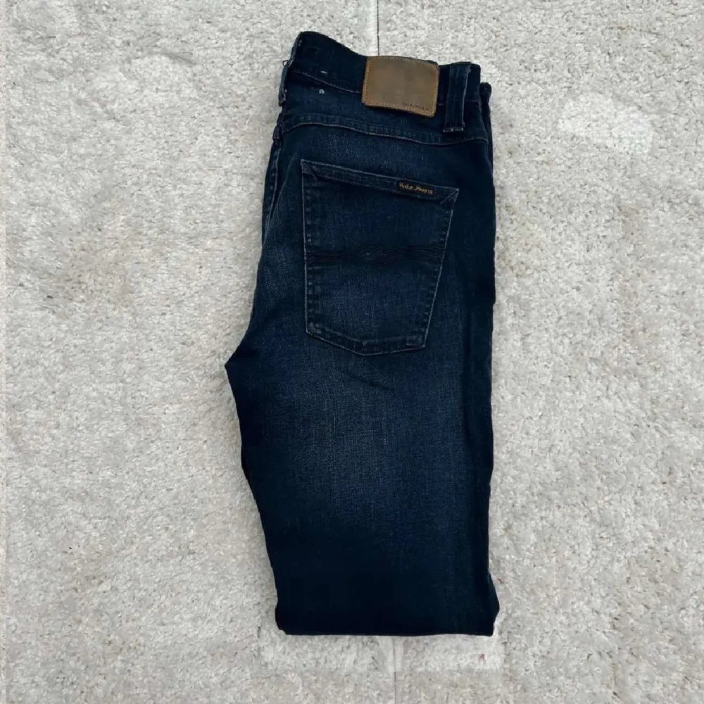 Nudie jeans || Mycket bra skick || Köo sker via plick eller Swish || Rabatt vid köp av fler plagg || Mvh, jeansfabriken   (10). Jeans & Byxor.