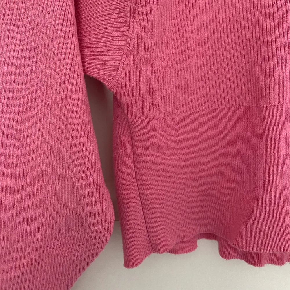 Jättefin tunnare stickad tröja från Gina tricot. Tröjor & Koftor.