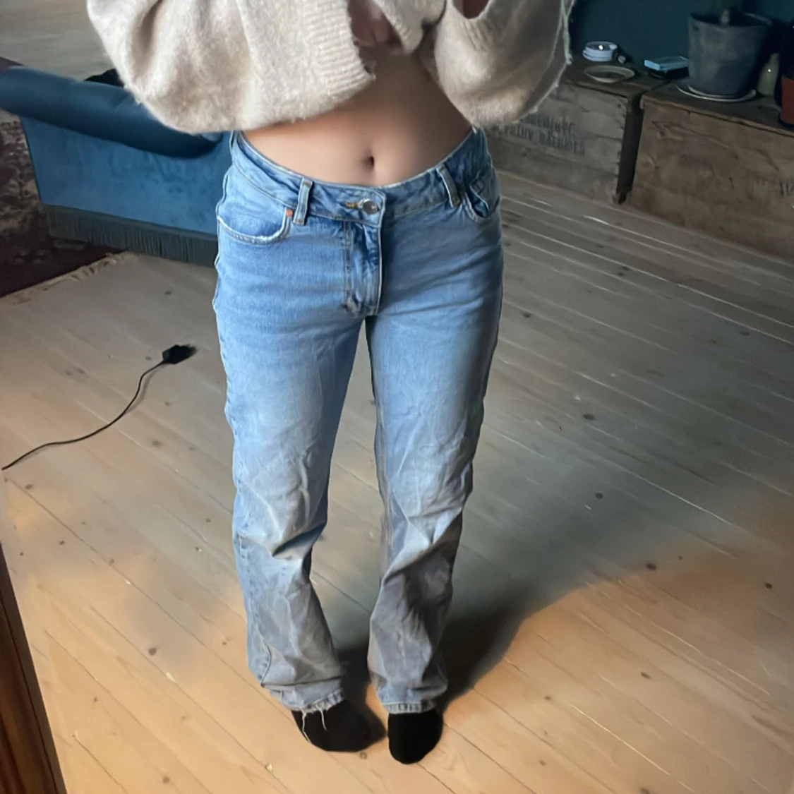 Blåa midwide jeans