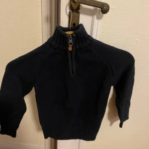 Tröja - Bra skick, använd någon gång 