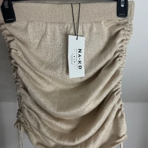 Kjol - Jättefin kjol som aldrig är använd, helt ny med lapp kvar 🩵🩵