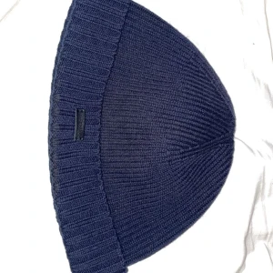 Hugo boss mössa - Skick 9/10 väldigt bekväm på huvudet